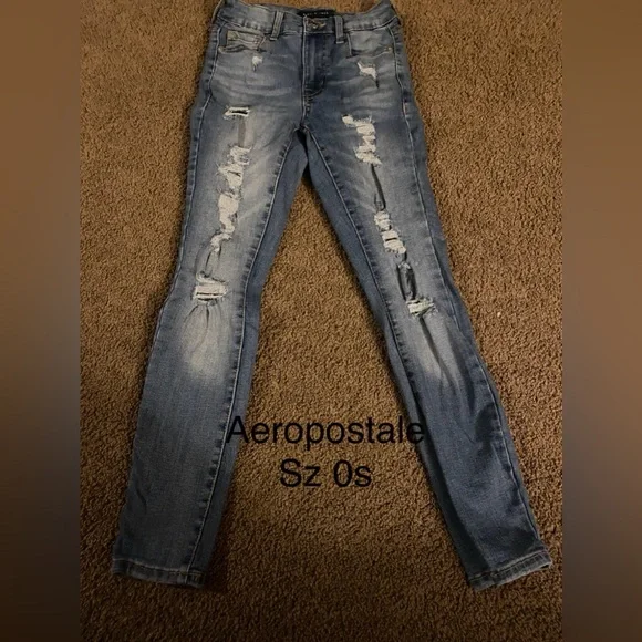 Aeropostale Women's Light Blue Skinny Jeans - Picture 1 of 1
